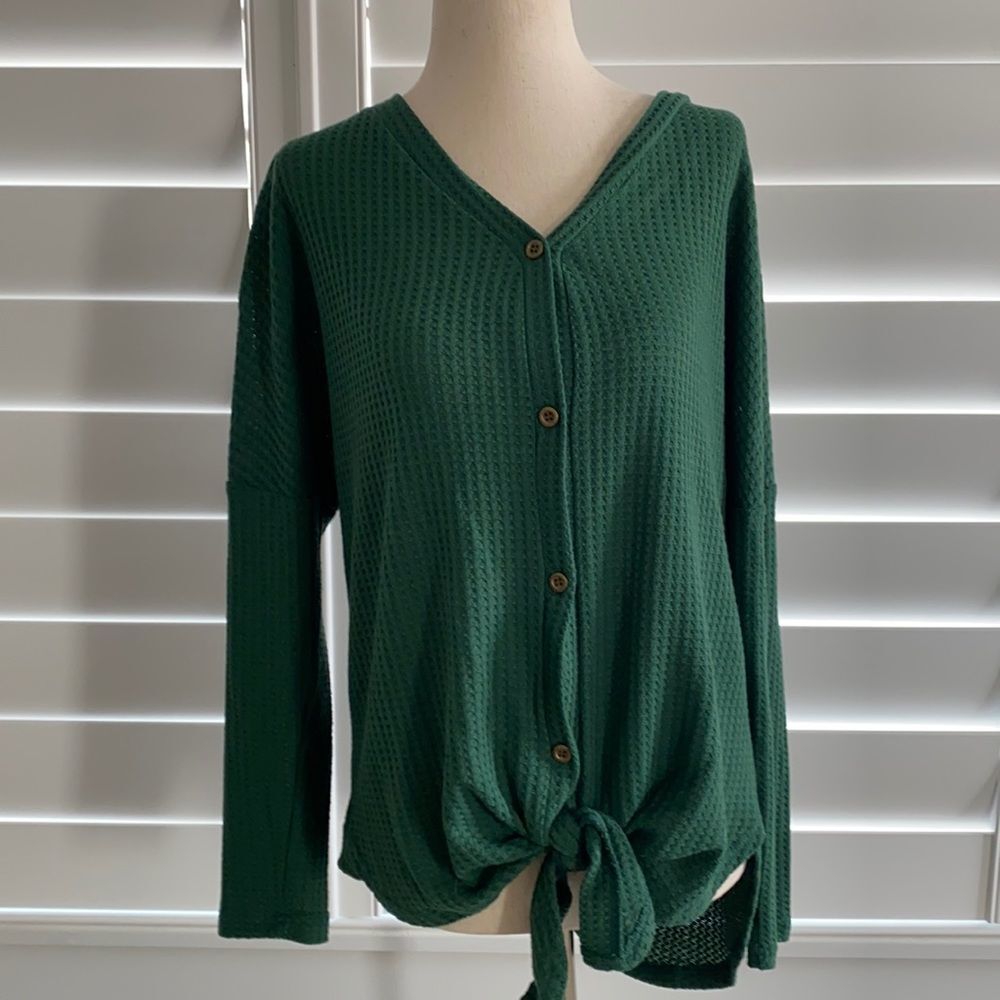 Iwollence oversized thermal with button front sz S waffle knit